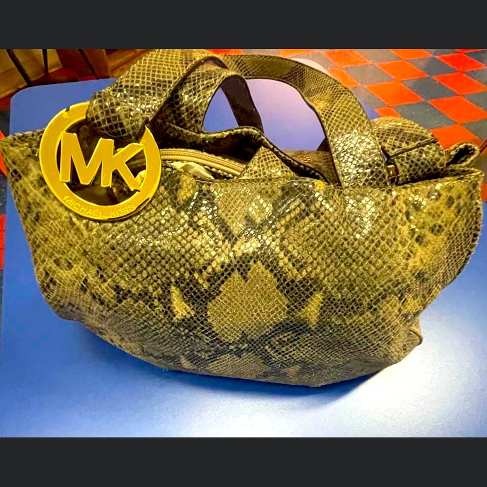 Great condition Michael Kors snakeskin purse.